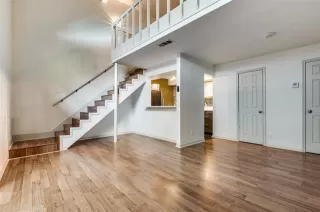 Photo #2: 21194596 Listing 