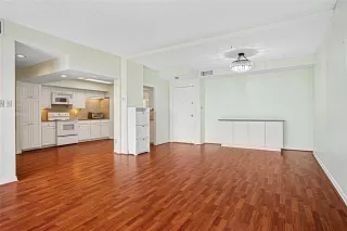 Photo #4: 21194634 Listing