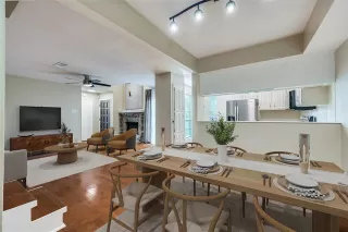 Photo #5: 21194725 Listing