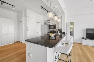 Photo #3: 21194771 Listing