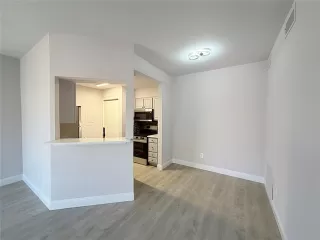 Photo #4: 21194951 Listing