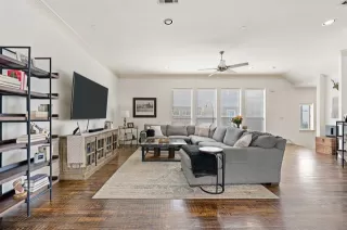 Photo #6: 21195135 Listing 