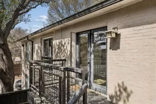 More Details about MLS # 21195278 : 7730 MEADOW ROAD #205