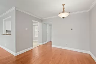 Photo #6: 21195486 Listing