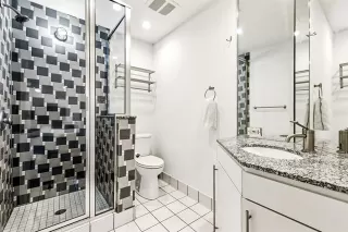 Photo #6: 21195544 Listing 