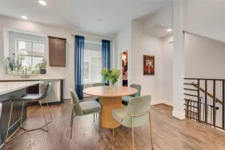 Photo #6: 21195628 Listing 