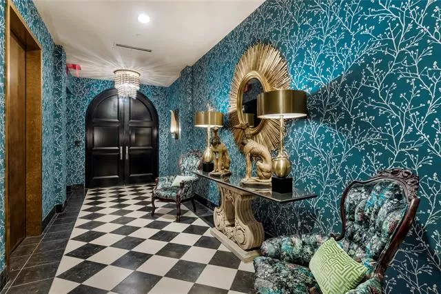 MLS: 21195654 Condo For Sale