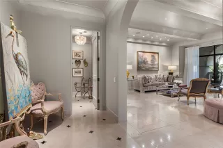 Photo #3: 21195654 Listing