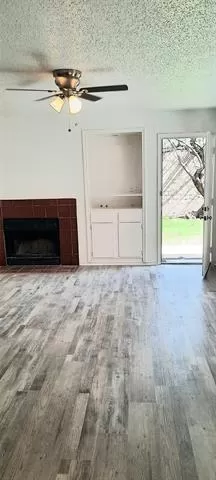 Photo #5: 21195844 Listing