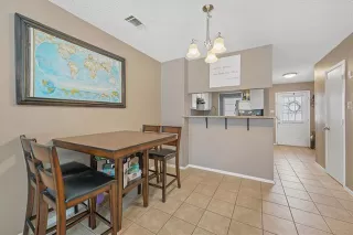 Photo #5: 21196163 Listing 