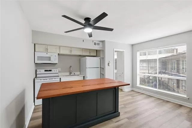 MLS: 21196267 Condo For Sale