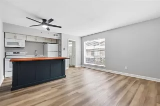 Photo #3: 21196267 Listing 