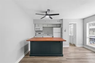 Photo #4: 21196267 Listing 