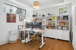 Photo #6: 21196659 Listing