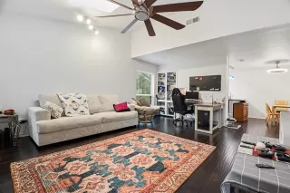 Photo #2: 21196831 Listing