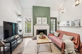 Photo #3: 21197059 Listing