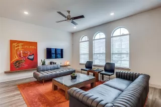 Photo #5: 21197230 Listing