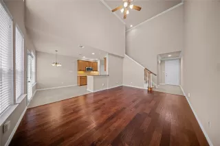 Photo #4: 21197483 Listing