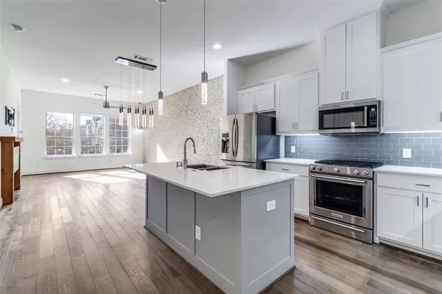 MLS: 21197641 Condo For Sale