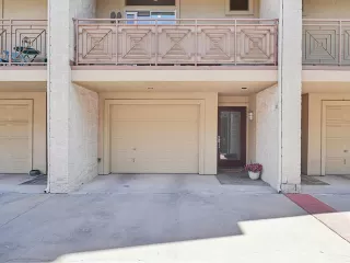 Photo #5: 21197802 Listing