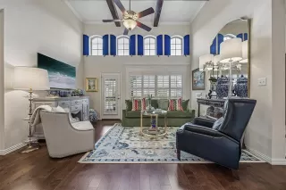 Photo #3: 21198104 Listing