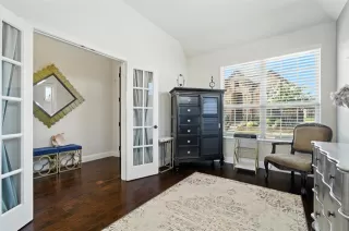 Photo #5: 21198350 Listing 