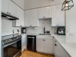 Photo #4: 21198376 Listing 