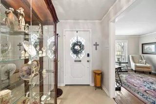 Photo #4: 21198749 Listing 