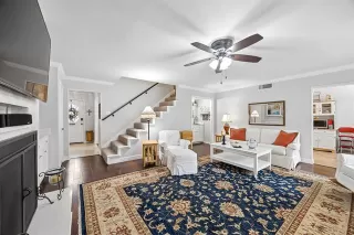 Photo #6: 21198749 Listing 