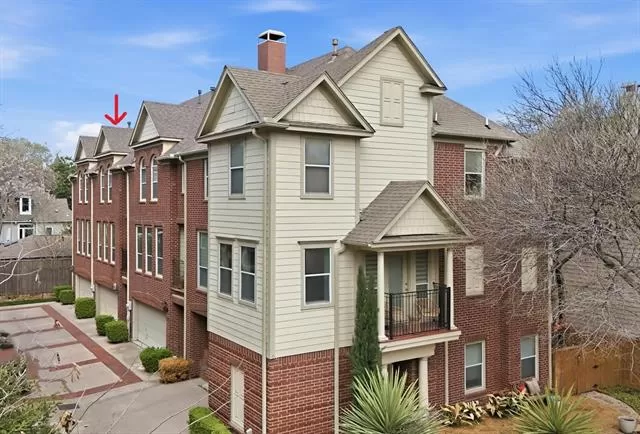 MLS: 21199068 Condo For Sale