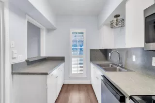 Photo #5: 21199086 Listing 