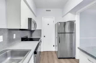 Photo #6: 21199086 Listing 