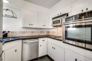 Photo #3: 21199087 Listing 