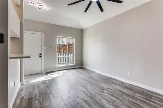 Photo #4: 21199261 Listing