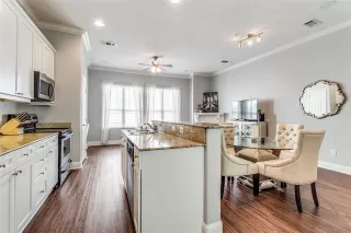 Photo #6: 21199272 Listing 