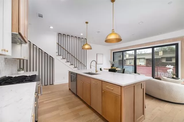 MLS: 21199914 Condo For Sale