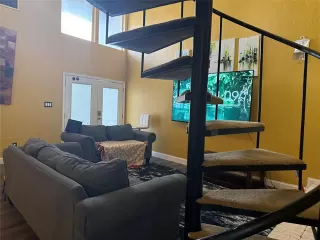 Photo #4: 21199926 Listing 