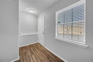 Photo #4: 21200084 Listing 