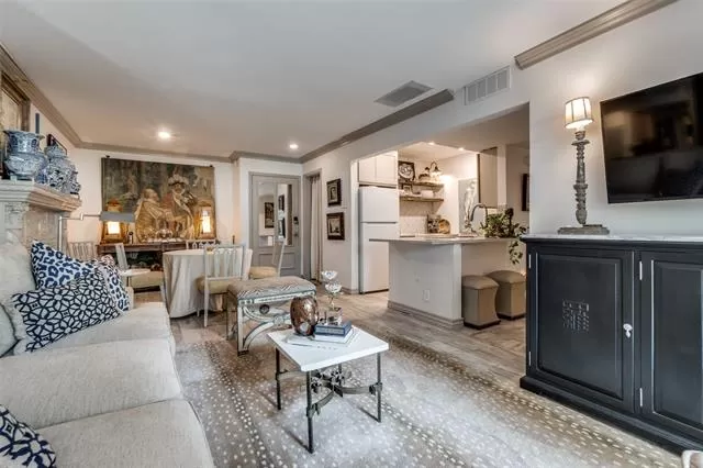 MLS: 21200193 Condo For Sale