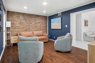 Photo #2: 21200198 Listing