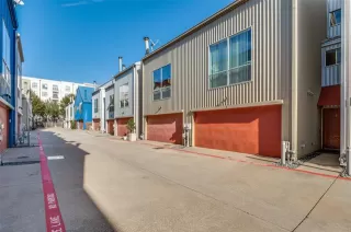 Photo #2: 21200221 Listing 