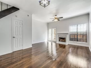 Photo #5: 21200243 Listing 