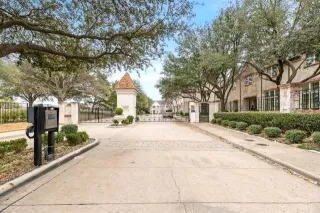 Photo #4: 21200329 Listing 