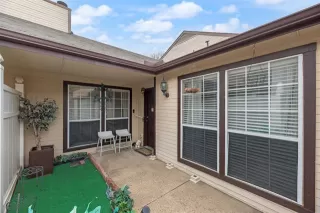 Photo #5: 21200459 Listing 