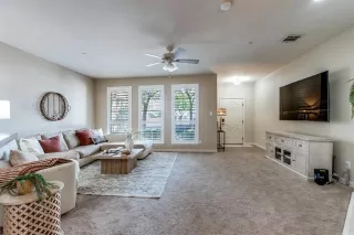 Photo #4: 21200983 Listing 