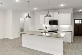 Photo #6: 21201126 Listing 