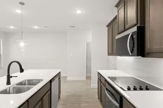 Photo #6: 21201145 Listing 