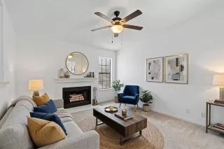 Photo #4: 21201178 Listing