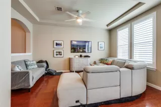 Photo #6: 21201184 Listing