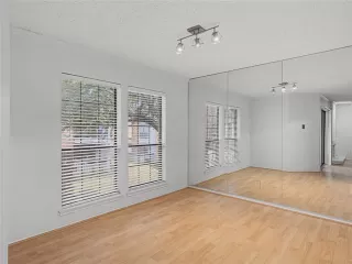 Photo #6: 21201652 Listing 